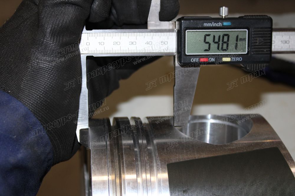 Поршень WD615