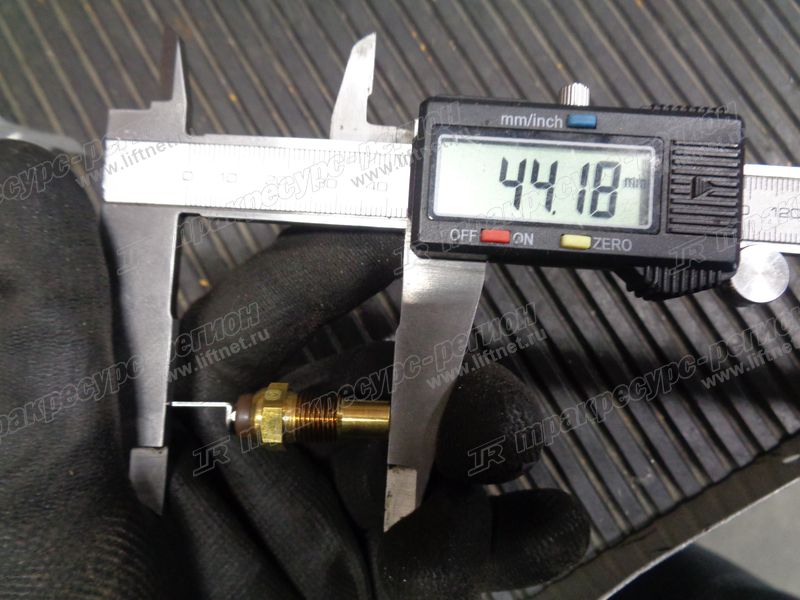 Датчик температуры охлаждающей жидкости Z-8-97063-301-0