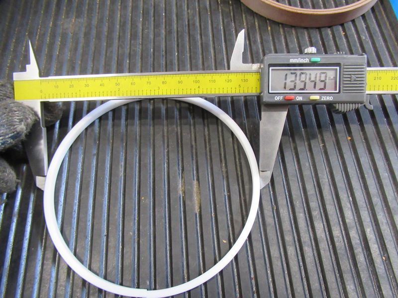 Ремкомплект  цилиндра наклона ковша 36608990080