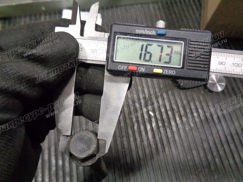 Болт 13037377
