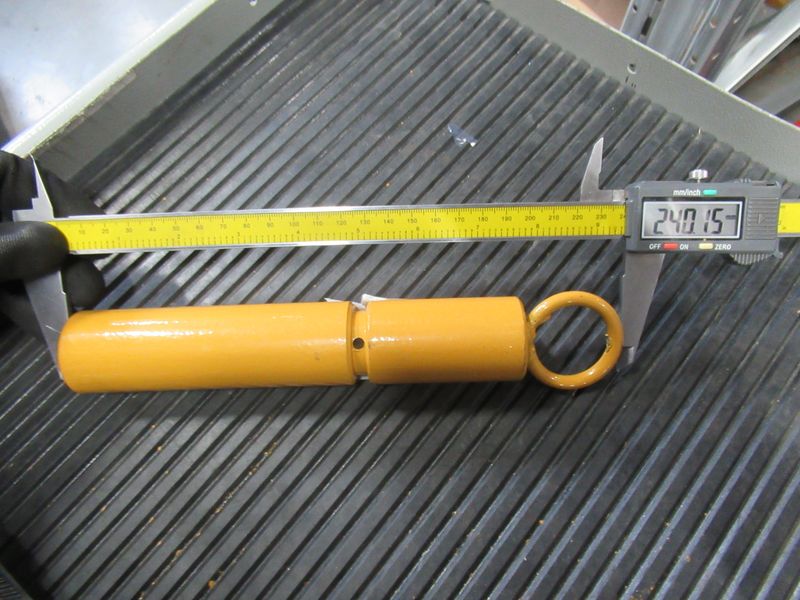 Палец буксировочный CDM835