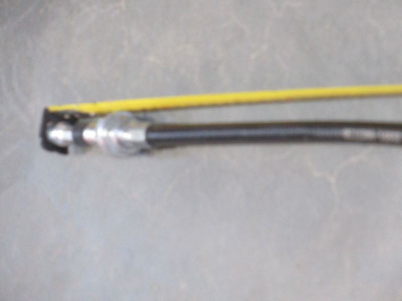 Трос ручного тормоза левый C0Q01-25101