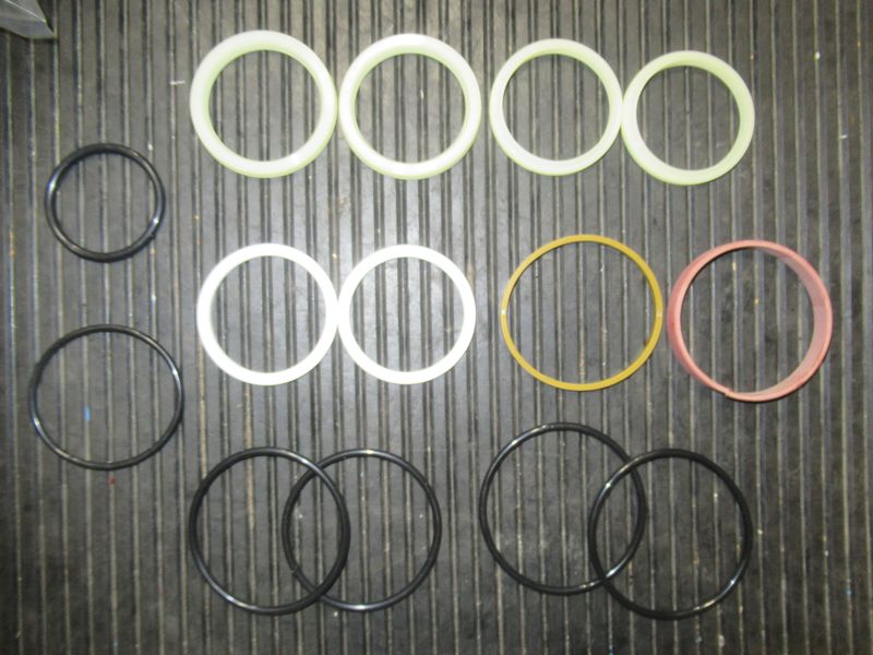 Ремкомплект цилиндра рулевого C0W01-02101-KIT