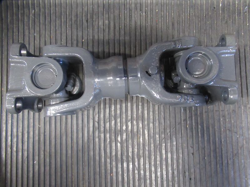 Вал карданный коробки CDM835
