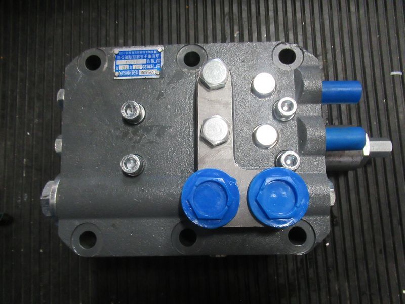 Гидрораспределитель коробки CDM835