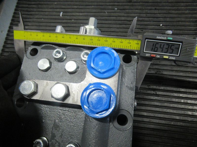 Гидрораспределитель коробки CDM835