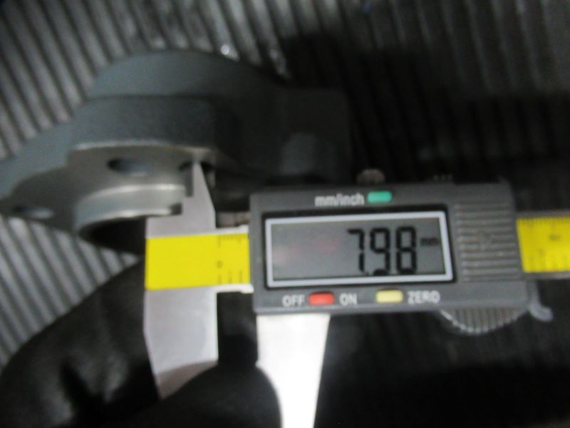 Крышка вала LG833N