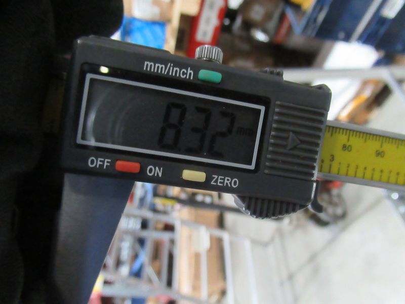Крышка вала LG833N