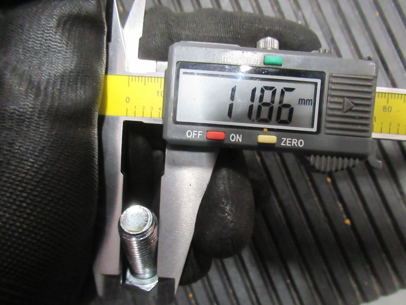 Болт M12*1.5*30