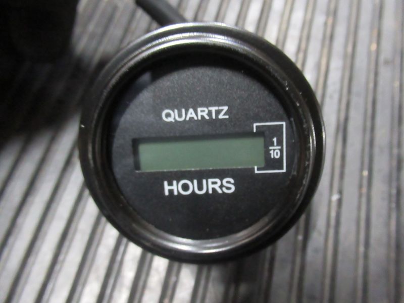 Счетчик моточасов LG833N
