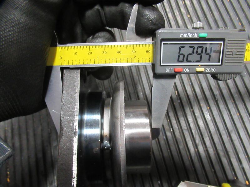 фланец редуктора CDM835