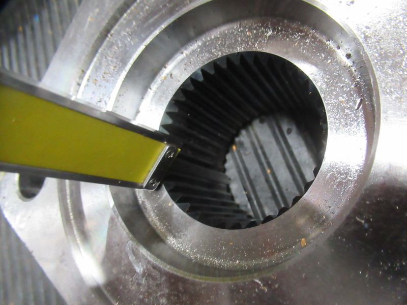 фланец редуктора CDM835