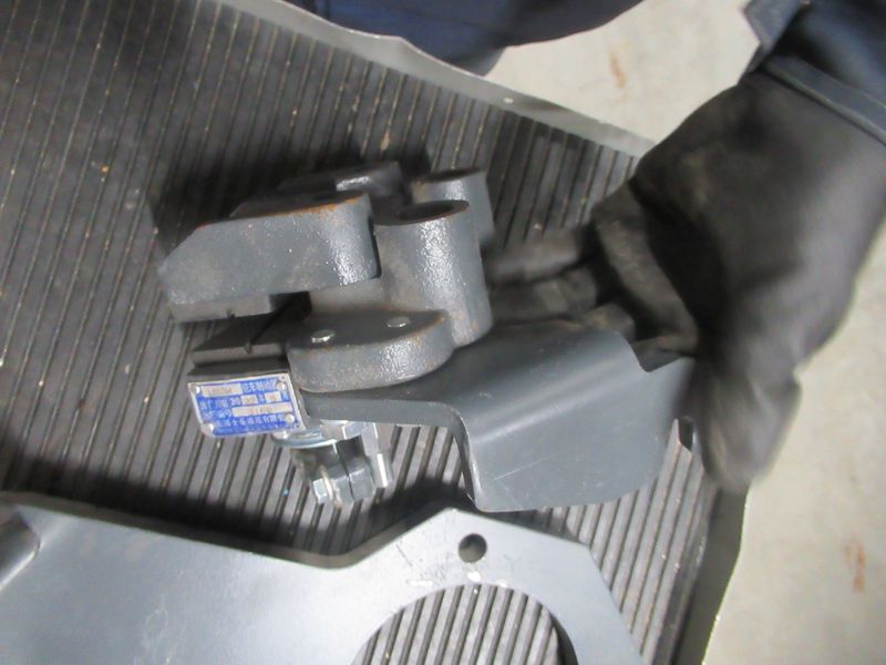 Суппорт CDM853