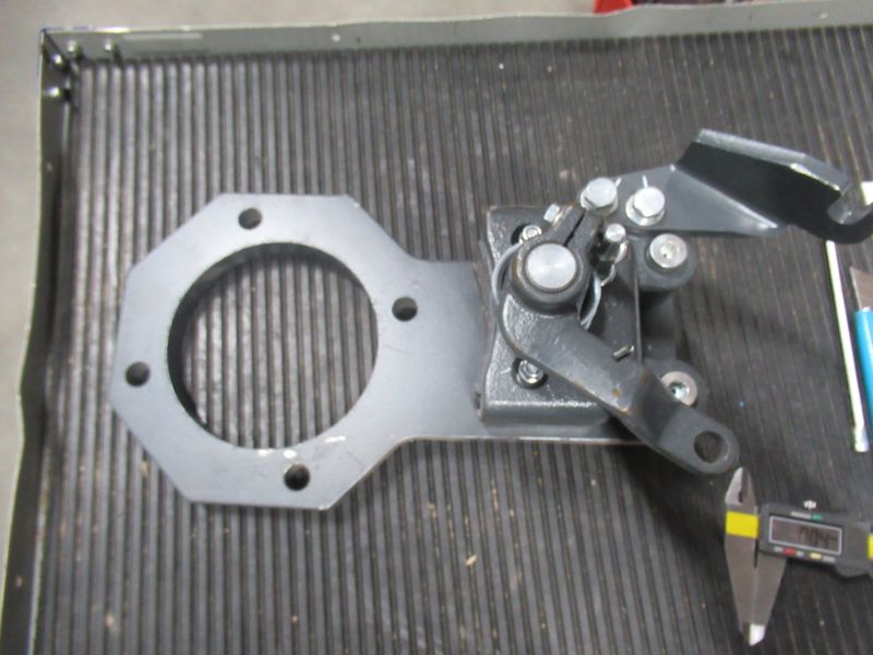 Суппорт CDM853