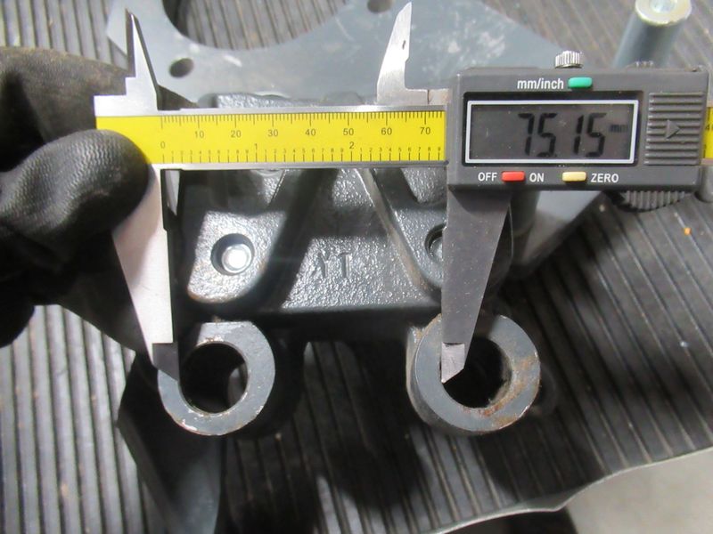 Суппорт CDM853