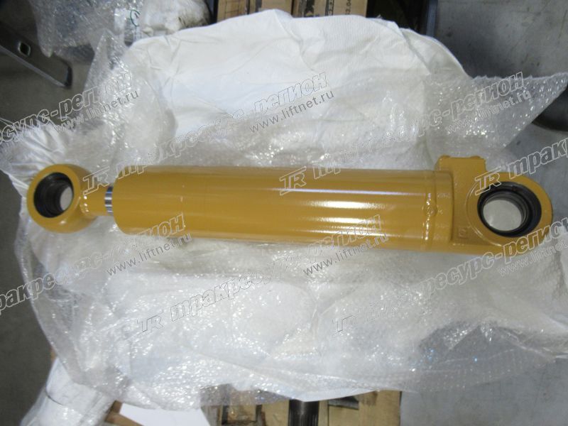 Цилиндр рулевой левый CDM863