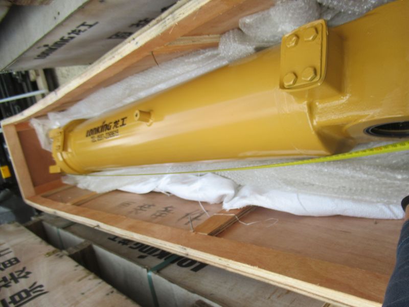 Цилиндр подъема CDM863