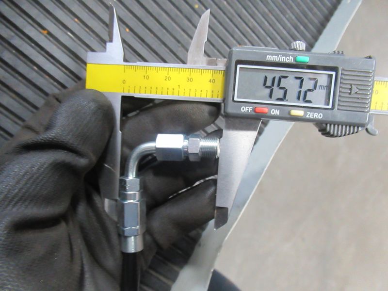 Трубка смазки пальца балансира II CDM863