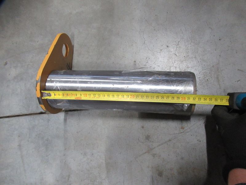 Палец стрелы центральный CDM863