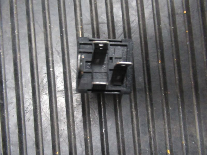 Реле  CDM863N