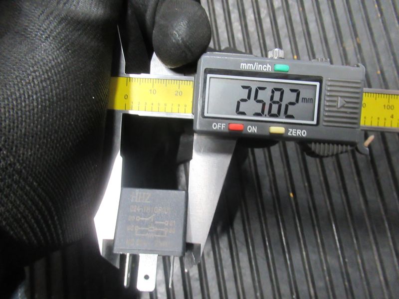 Реле  CDM863N