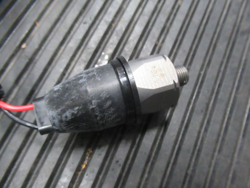 Датчик давления CDM863N