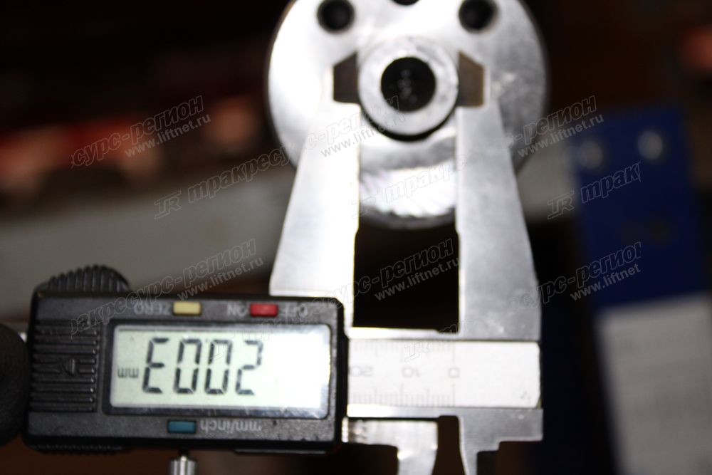 Распределительный вал 61500050096