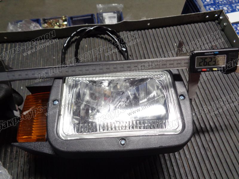 Фара 60400002463