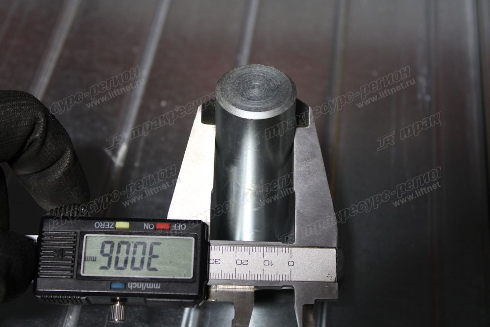 Палец крепления цилиндра наклона 65506-F2250-71