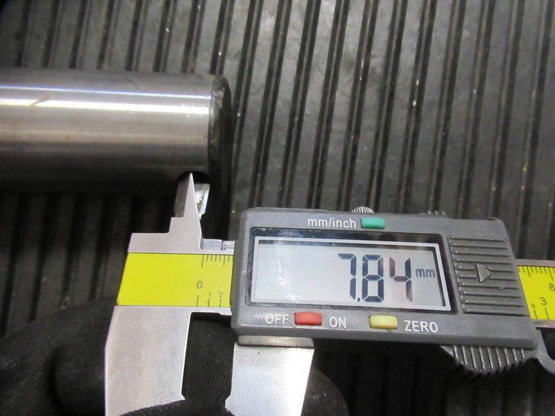 Палец 37505100025
