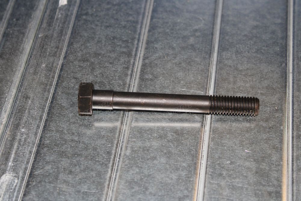 Болт ГБЦ 32C01-02500