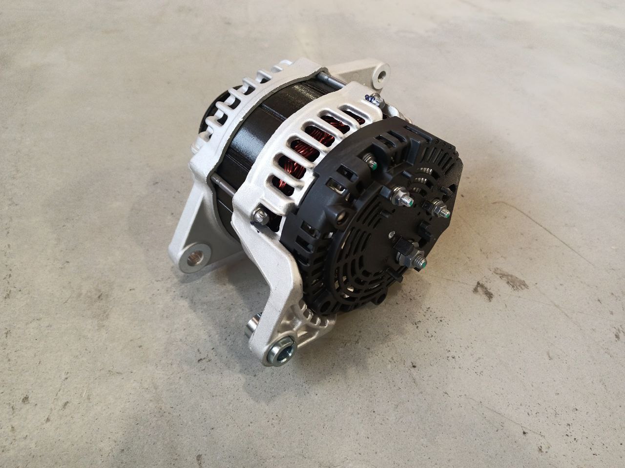 Генератор Weichai DH3.2G0110