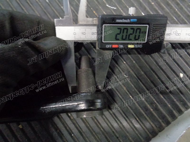Наконечник рулевой 04431-40052-71