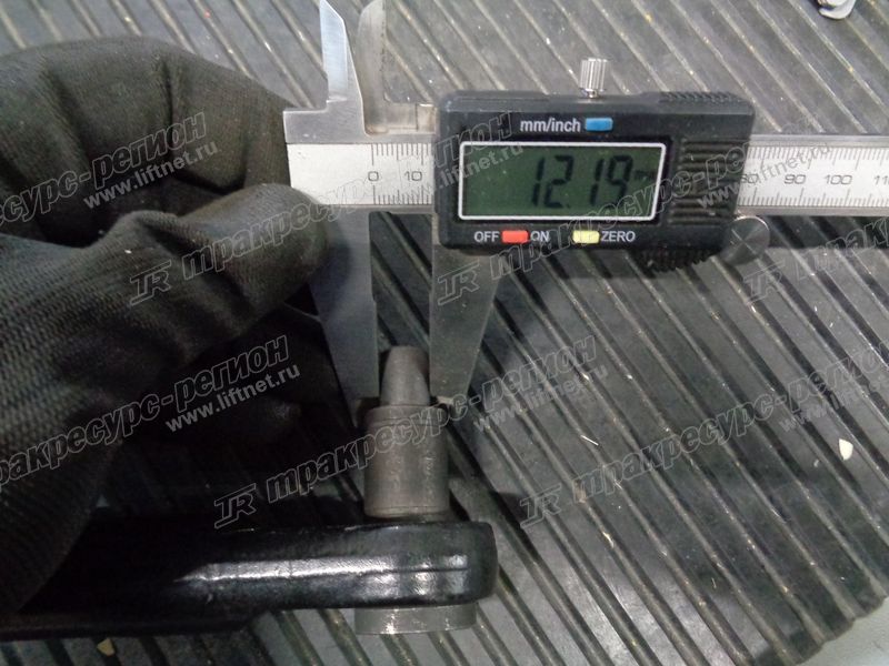 Наконечник рулевой 04431-40052-71