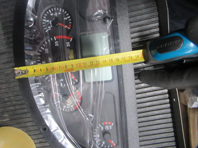 Панель приборов CDM863