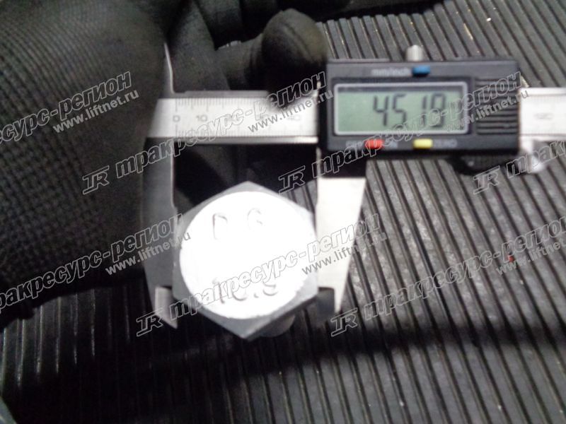 Болт ножа ковша CDM6490