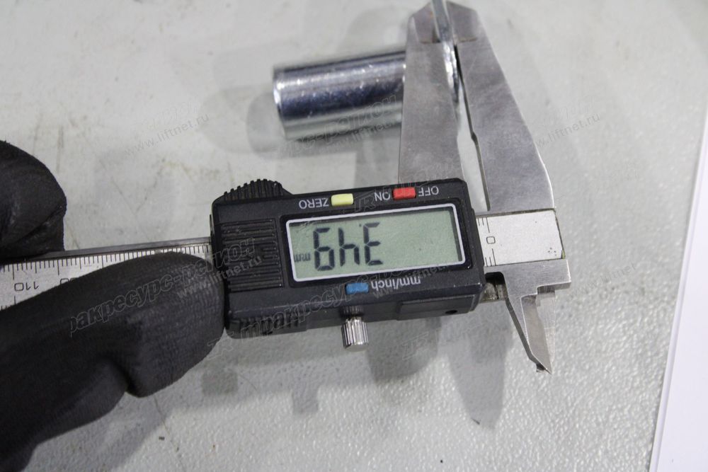 Ось 30DH-213000A