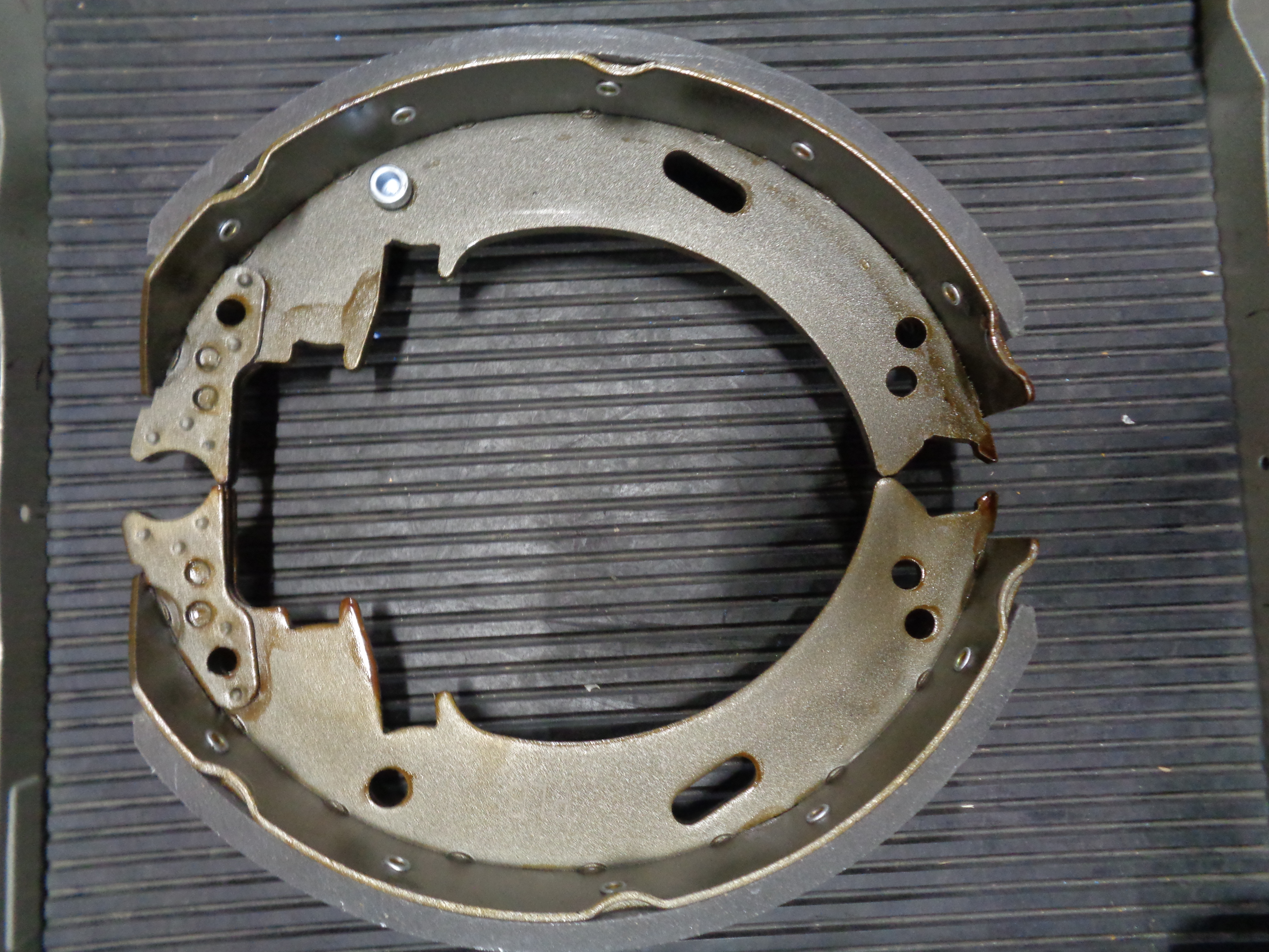 Колодки тормозные FD828070C