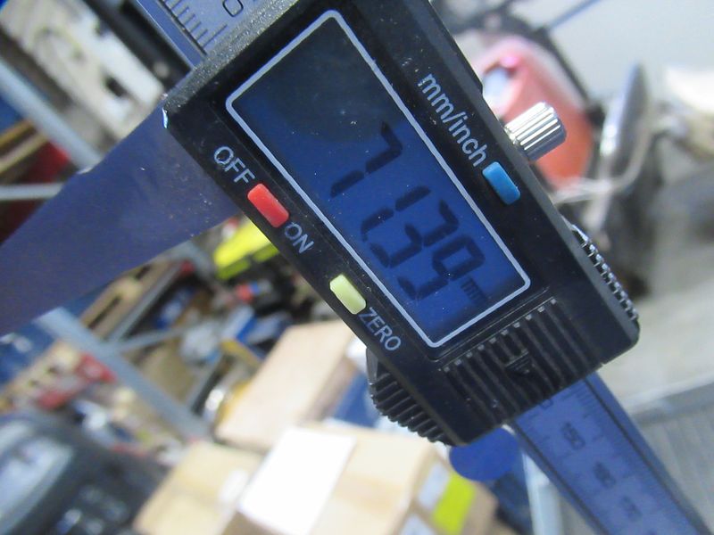 Вкладыш бугеля мачты 70109B534