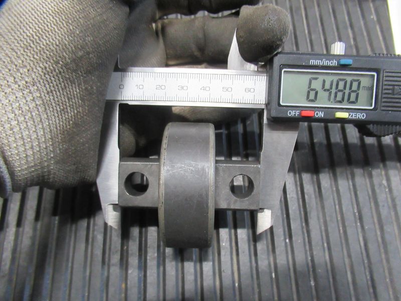 Ролик 700EA86CC