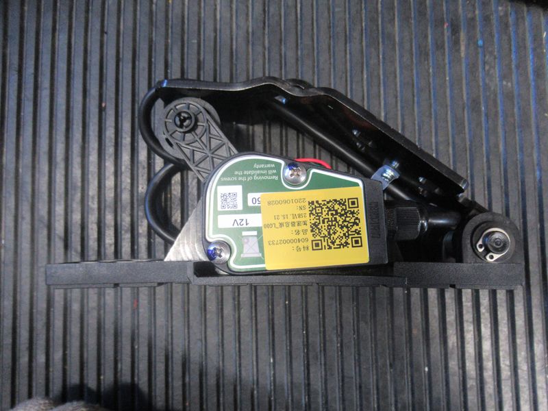 Педаль газа E101EE6AD