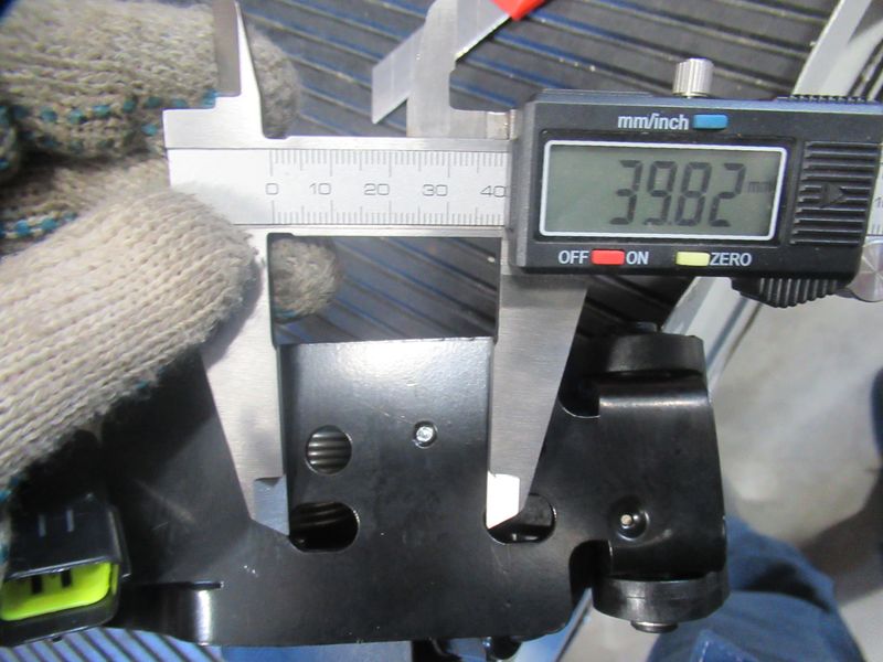 Педаль газа E101EE6AD
