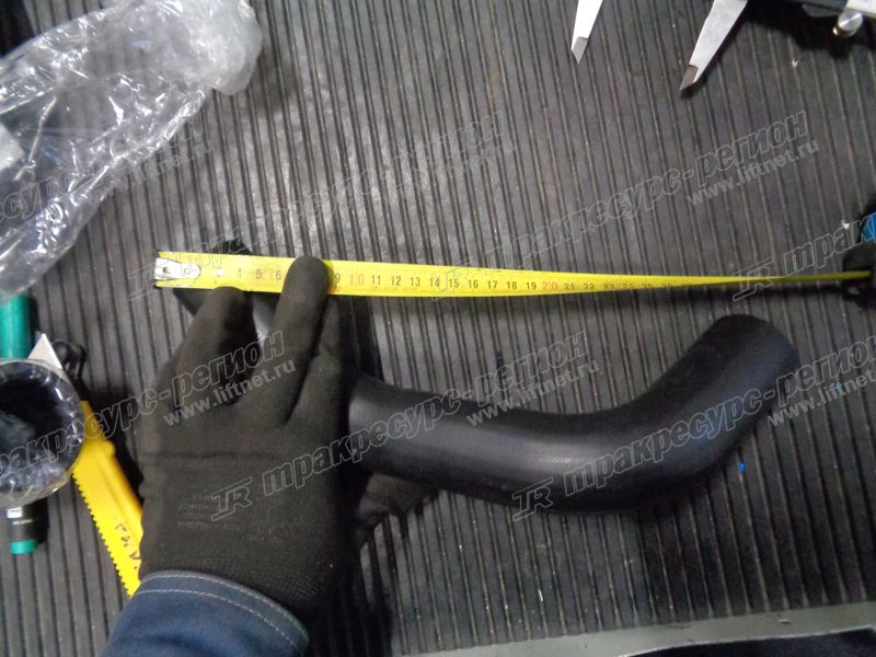 Патрубок радиатора нижний E22008B0B