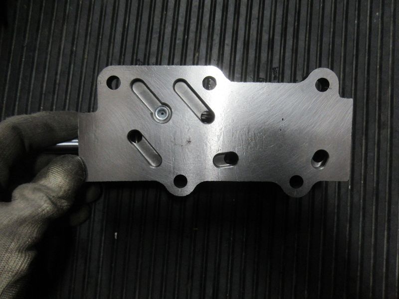Клапан АКПП E32B10AB1