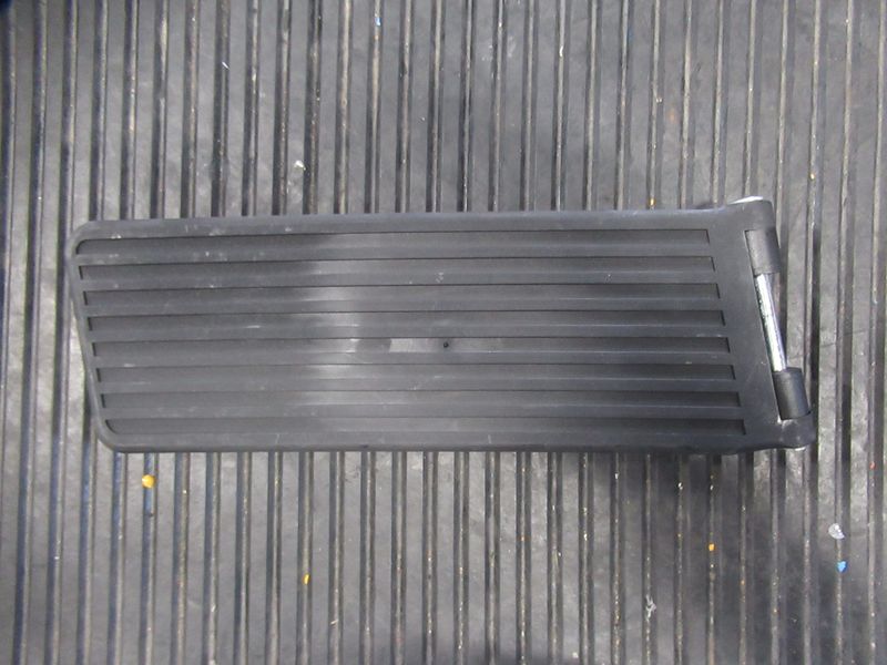 Накладка педали газа E27F660F8