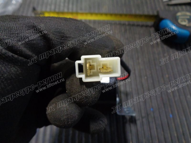 Сигнал заднего хода E101EE02E