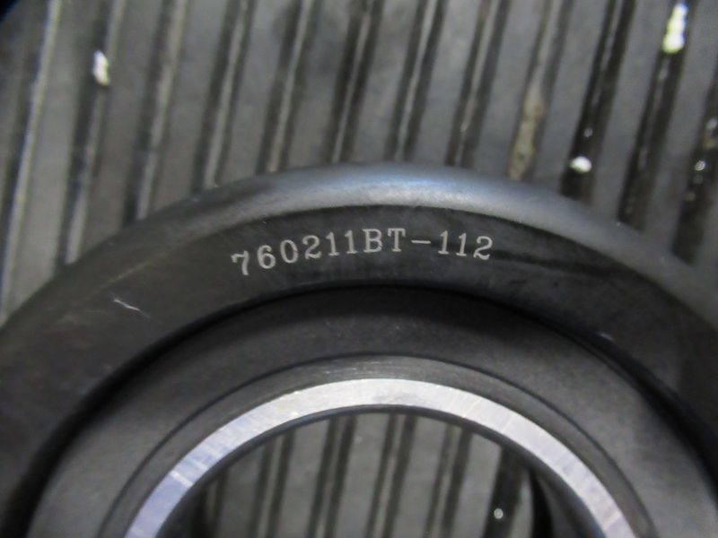 Ролик мачты 701090B4B