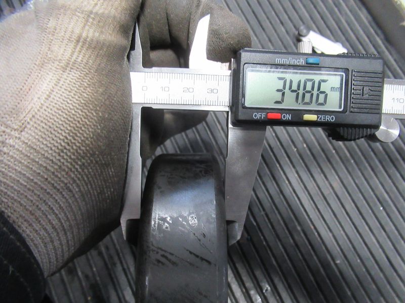 Ролик мачты 700E99DFC