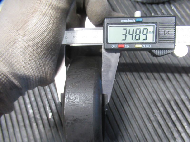 Ролик мачты 700E99DFD