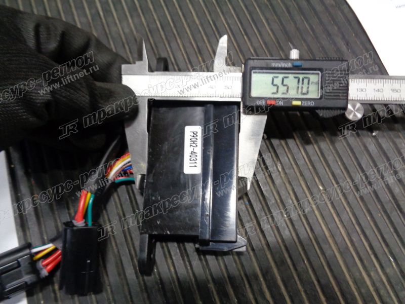 Блок предохранителей P90H240311